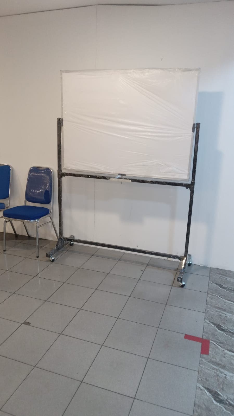 Whiteboard Magnetik Premium